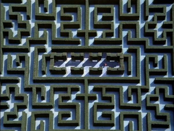45 лет «Сиянию»: как декорации создают атмосферу ужаса