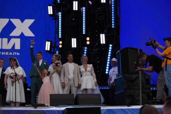 Эпично и патриотично: фестиваль «Воздух Карелии» открылся в День России